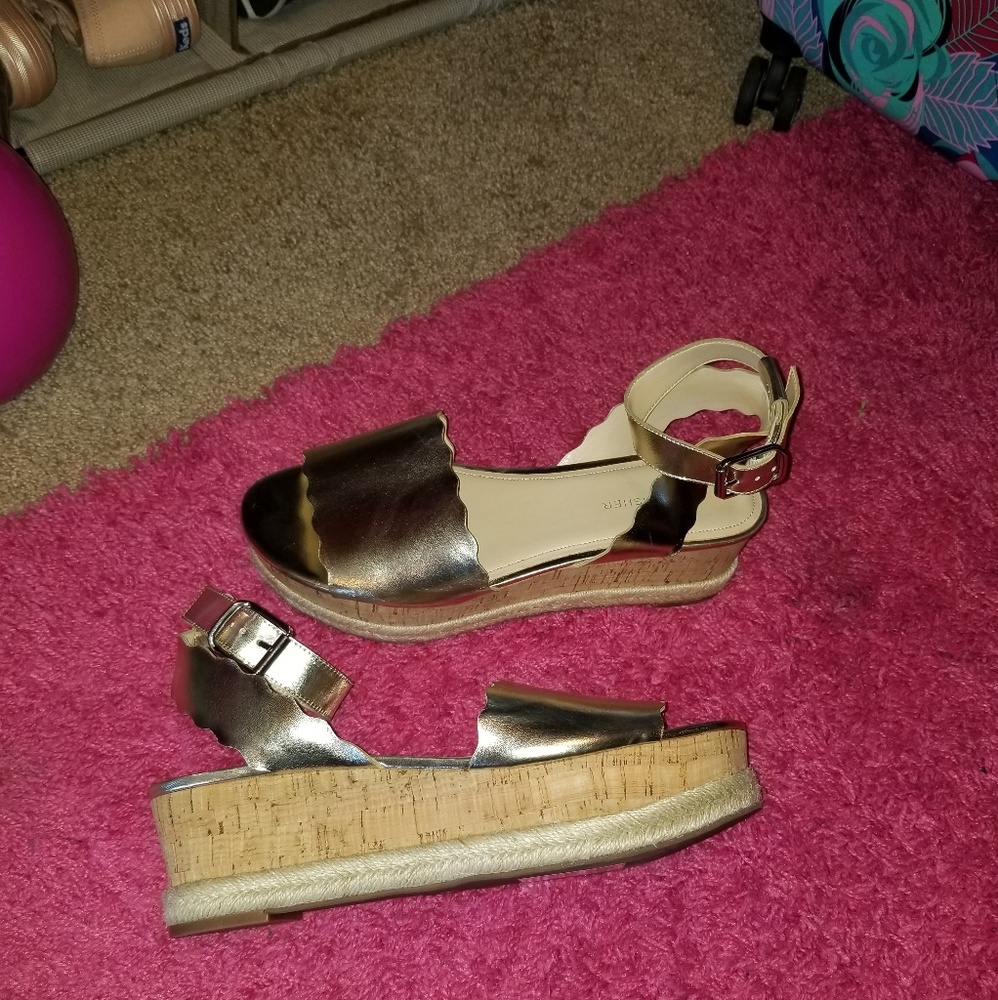 Marc Fisher espadrilles